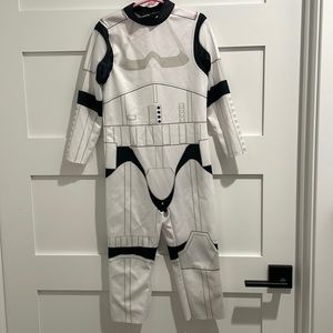 Costume storm trooper